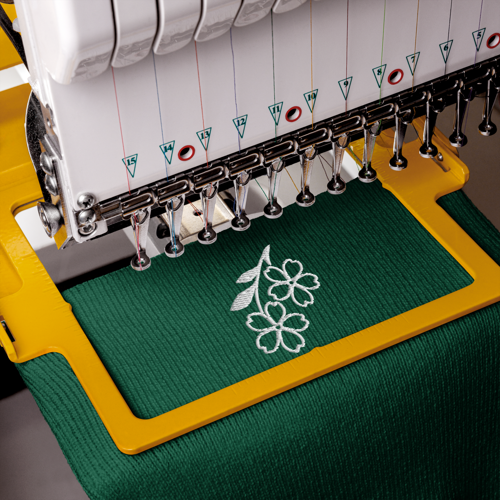 Big-Bang-Pixels-Cherry-Blossoms-Beanie-Making-Of