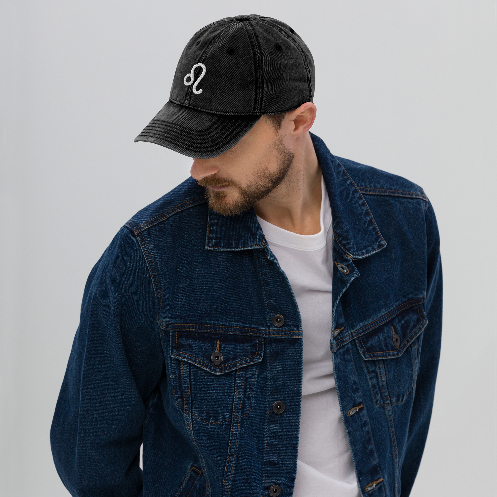 Big-Bang-Pixels-Leo-Cap-Black