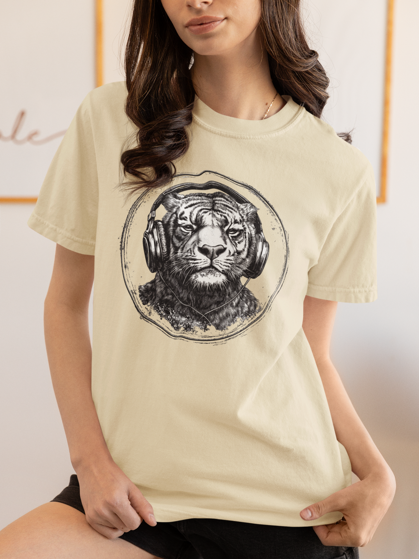 Big-Bang-Pixels-Tiger-Vibes-Comfort-Colors-T-Shirt-Ivory